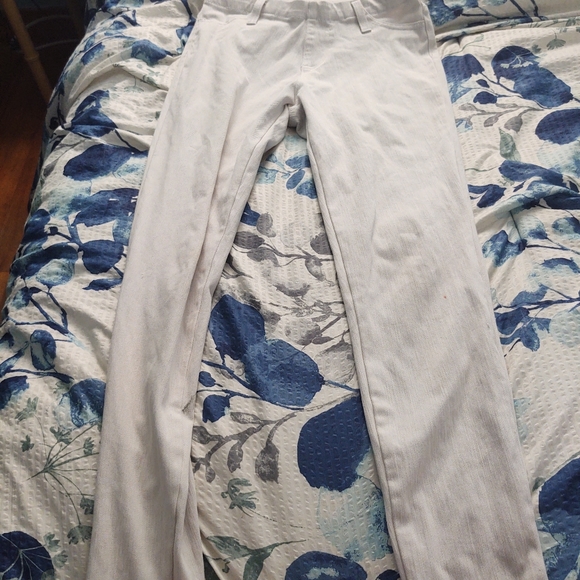 Clothes that are too small for me - Picture 7 of 7